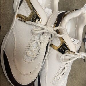 Women’s 9.5 Michael Kors White and Gold Platform Sneakers